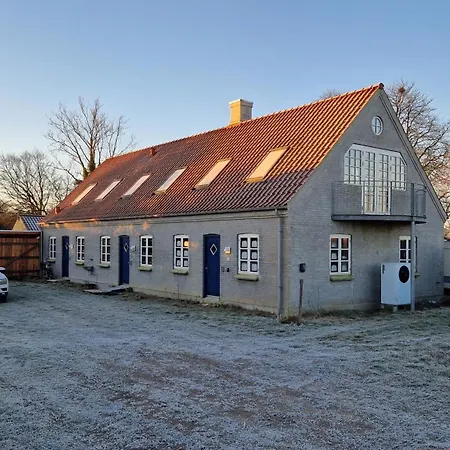 Apartament Naer Badeso *